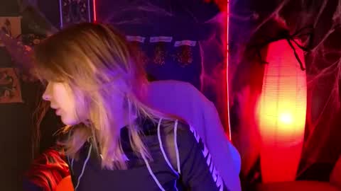 Lena online show from October 2025 01:39:02 AM