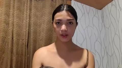 Snapshot of litl_tits chatting on February 2026 04:10:01 AM litl_tits online show from February 2026 04:10:01 AM