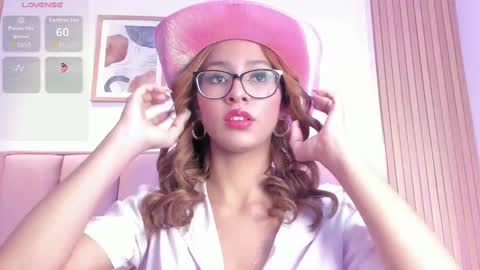 Snapshot of litlle_chanel chatting on October 2025 11:31:01 AM Channel online show from October 2025 11:31:01 AM