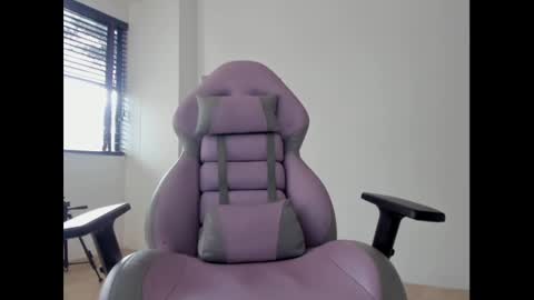 Snapshot of litlle_danni chatting on January 2025 09:52:02 PM Danni online show from January 2025 09:52:02 PM
