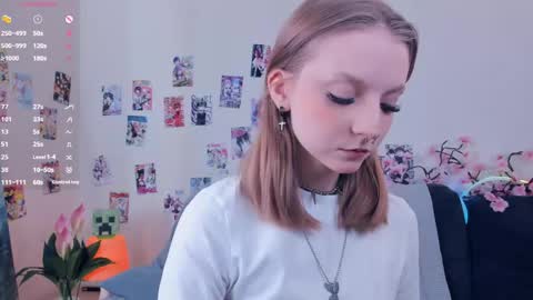 Snapshot of little__caprice chatting on April 2026 07:22:02 AM Bella online show from April 2026 07:22:02 AM