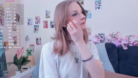 Snapshot of little__caprice chatting on May 2026 07:24:01 AM Bella online show from May 2026 07:24:01 AM