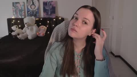 little__flowers online show from October 2025 08:02:02 AM