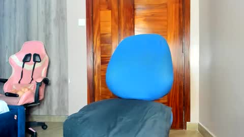 little_africa online show from April 2026 07:33:01 AM