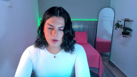 L I T T L E A L L I online show from December 2025 01:38:02 PM