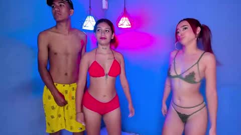 Snapshot of little_bitch42 chatting on February 2025 02:10:01 PM      -     online show from February 2025 02:10:01 PM