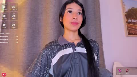 Snapshot of little_caprice_x chatting on February 2025 07:14:01 PM Ana online show from February 2025 07:14:01 PM