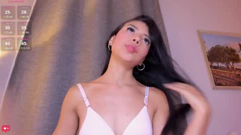 Snapshot of little_caprice_x chatting on October 2025 08:04:01 PM Ana online show from October 2025 08:04:01 PM