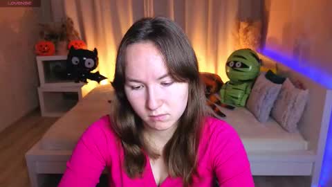 Alexandra online show from October 2025 02:48:02 AM