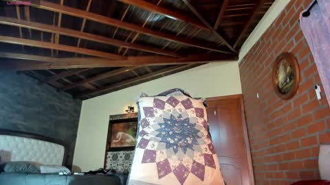 Izzi online show from January 2026 06:43:02 PM