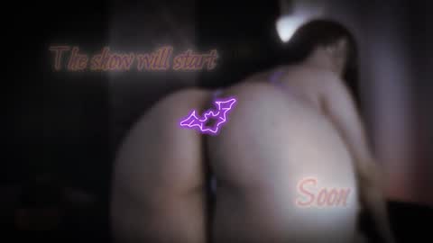 Snapshot of little_maeve chatting on October 2025 01:42:02 AM Maeve online show from October 2025 01:42:02 AM