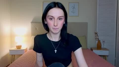 Snapshot of little_mollee chatting on October 2025 08:18:02 PM little_mollee online show from October 2025 08:18:02 PM