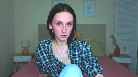 Snapshot of little_mollee chatting on October 2025 02:38:02 PM little_mollee online show from October 2025 02:38:02 PM
