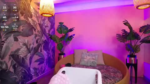 Paulette online show from October 2025 01:12:02 PM