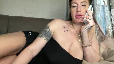 my Instagram  online show from January 2026 08:08:02 AM