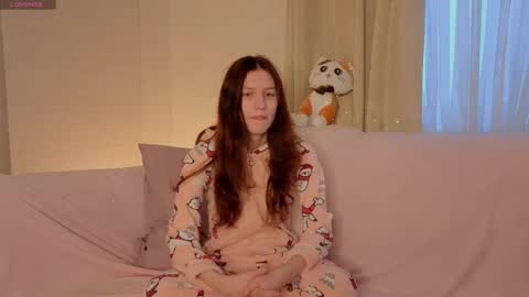 Snapshot of little_red_rosy chatting on December 2025 04:19:02 AM Rosy online show from December 2025 04:19:02 AM