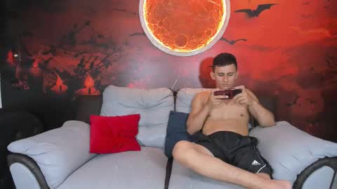 little_show_sexy online show from March 2026 06:24:02 AM