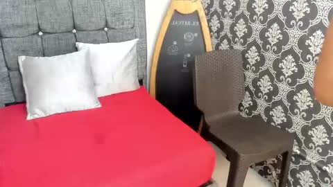 alex online show from October 2025 12:28:01 PM