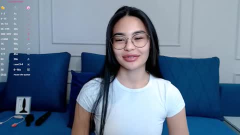 Snapshot of little_v1rgin_angel chatting on March 2026 11:27:01 AM Kwan online show from March 2026 11:27:01 AM