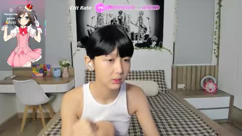 Snapshot of little_yena chatting on October 2025 10:48:01 AM Yena and Gabby online show from October 2025 10:48:01 AM
