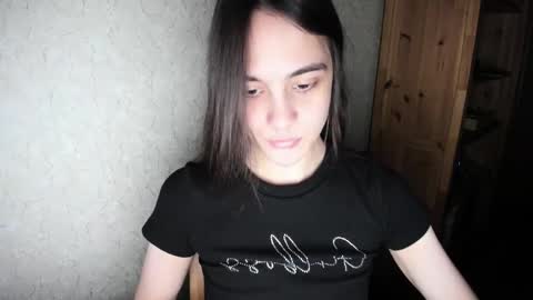 Snapshot of littleashleyy chatting on December 2025 07:53:02 PM littleashleyy online show from December 2025 07:53:02 PM