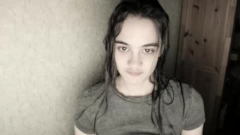 Snapshot of littleashleyy chatting on December 2025 01:19:01 PM littleashleyy online show from December 2025 01:19:01 PM