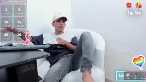 Snapshot of littlecum18 chatting on June 2026 11:53:02 AM Pipe online show from June 2026 11:53:02 AM