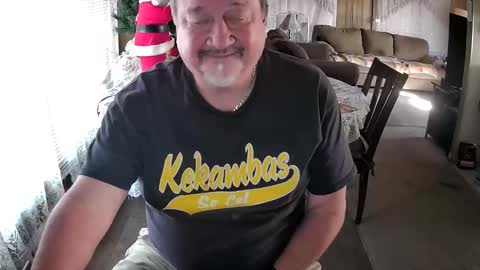 Snapshot of littled83057 chatting on December 2024 09:46:01 PM Littled83057 online show from December 2024 09:46:01 PM