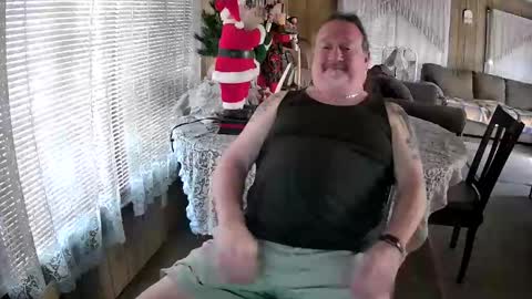 Snapshot of littled83057 chatting on December 2024 09:06:01 PM Littled83057 online show from December 2024 09:06:01 PM