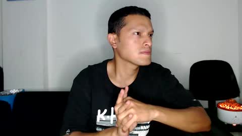 Manu online show from February 2025 03:03:01 AM