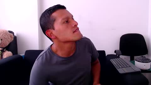 Manu online show from September 2025 08:34:02 PM