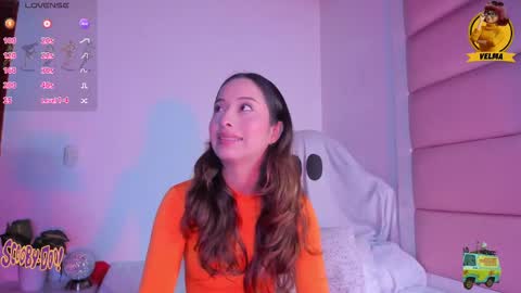 littlee_emma_ online show from October 2025 12:19:01 AM