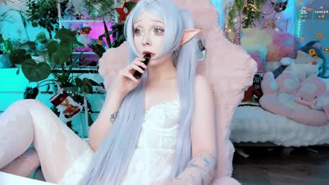 Snapshot of littleflufflepuff chatting on January 2025 07:13:02 AM Riza Riri Puff  online show from January 2025 07:13:02 AM