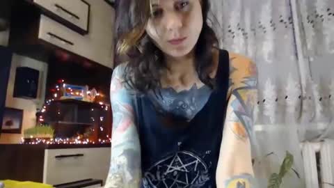 Snapshot of littlehappines chatting on February 2025 05:47:02 PM littlehappines online show from February 2025 05:47:02 PM