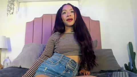 Snapshot of littlejade_dh chatting on April 2026 11:49:02 AM littlejade_dh online show from April 2026 11:49:02 AM