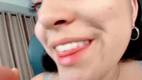 Snapshot of littlemolly_pregnant chatting on October 2025 10:29:02 PM Sarahs Room online show from October 2025 10:29:02 PM