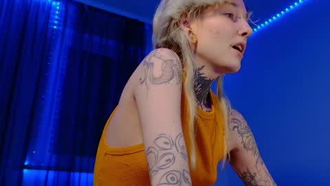 Niki  free tg channel with some photos gifs and info about streams  online show from December 2024 12:38:02 PM