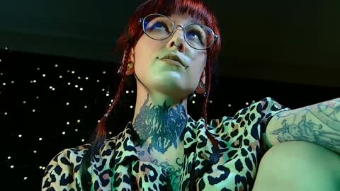 Niki  free tg channel with some photos gifs and info about streams  online show from December 2024 06:39:02 PM