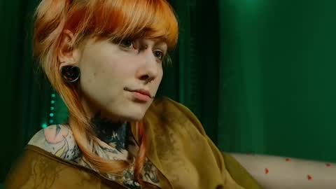 Niki  free tg channel with some photos gifs and info about streams  online show from February 2025 08:05:01 PM