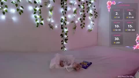 Snapshot of littlesun2216 chatting on September 2025 12:16:01 AM Moon online show from September 2025 12:16:01 AM