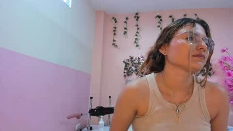 Snapshot of littletammy4u_ chatting on September 2025 12:30:01 PM tammy online show from September 2025 12:30:01 PM