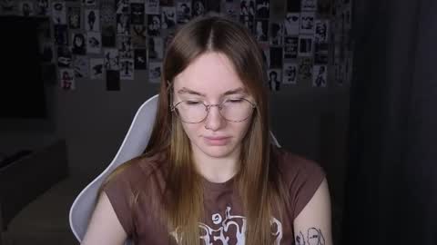 Snapshot of littlevildevil chatting on May 2026 08:01:01 AM Eliana online show from May 2026 08:01:01 AM