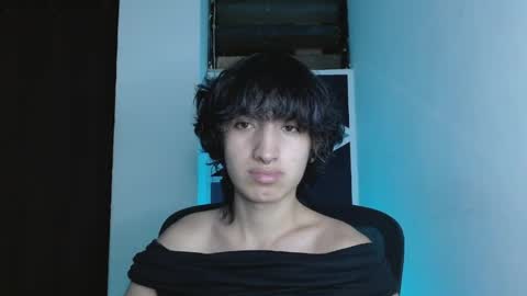 Snapshot of littlextrem chatting on May 2026 01:44:01 AM Eros online show from May 2026 01:44:01 AM