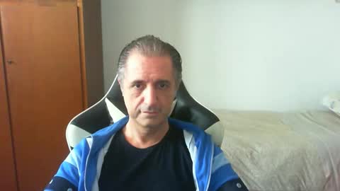 Snapshot of liuk53 chatting on May 2026 01:05:02 PM liuk53 online show from May 2026 01:05:02 PM