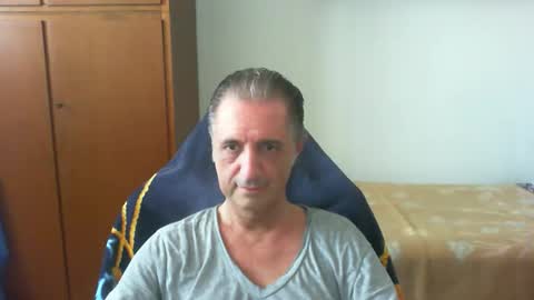 Snapshot of liuk53 chatting on May 2026 12:20:01 PM liuk53 online show from May 2026 12:20:01 PM