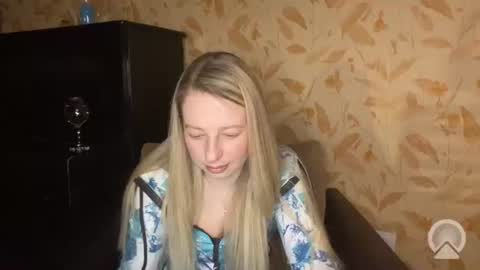 Snapshot of livandria chatting on April 2026 08:58:01 PM Livandria online show from April 2026 08:58:01 PM