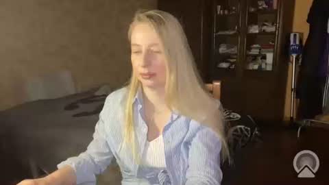 Snapshot of livandria chatting on April 2026 09:08:02 PM Livandria online show from April 2026 09:08:02 PM