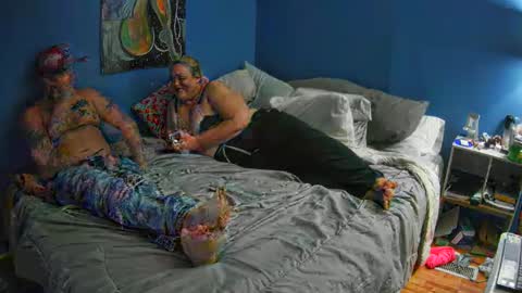 Snapshot of livingpuddle chatting on October 2025 02:43:02 AM livingpuddle online show from October 2025 02:43:02 AM