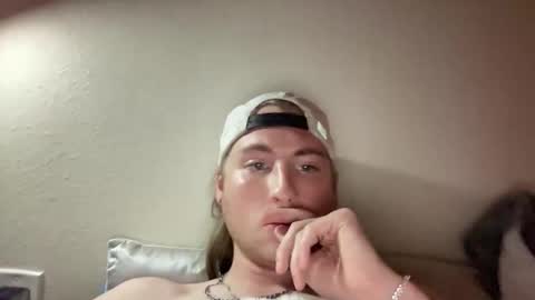 livinliferight2 online show from May 2026 06:09:01 PM