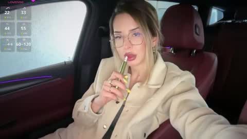 OnlyFans livia77   twitter liv20 4u online show from April 2026 08:32:01 AM